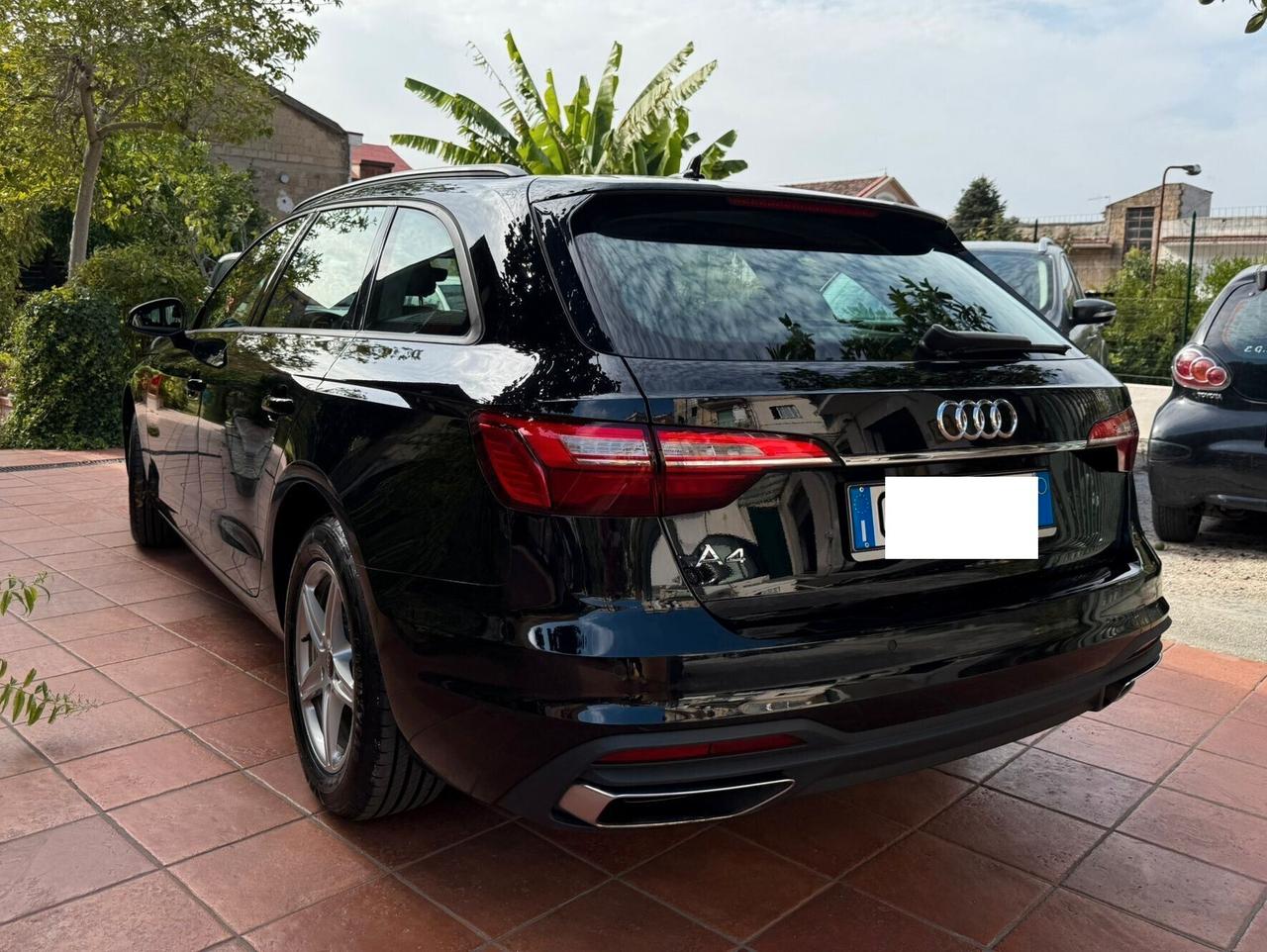 Audi A4 Avant 30 TDI/136 CV S tronic Business