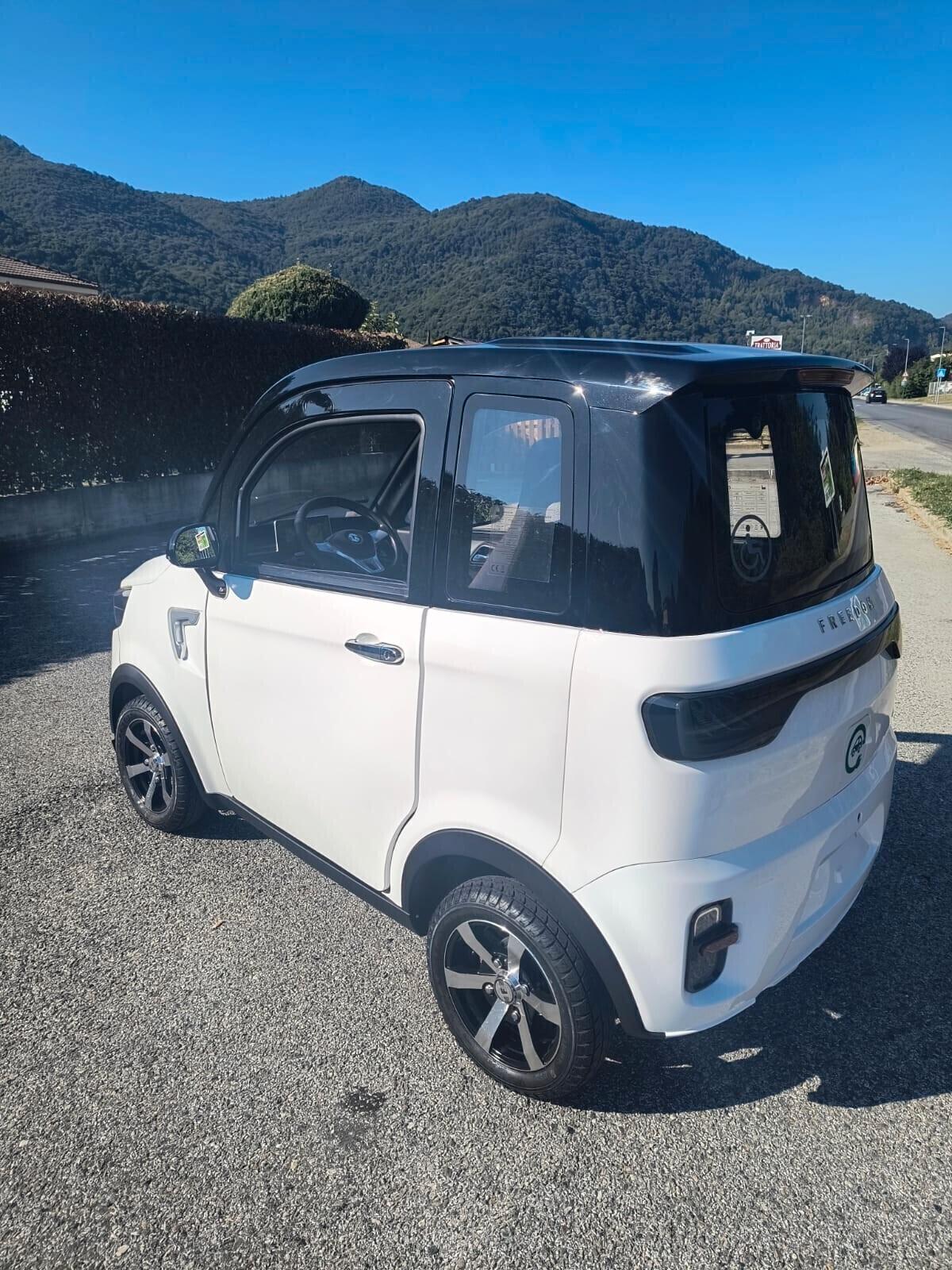 FREEDOM EVO anziani o disabili SENZA PATENTE MINICAR