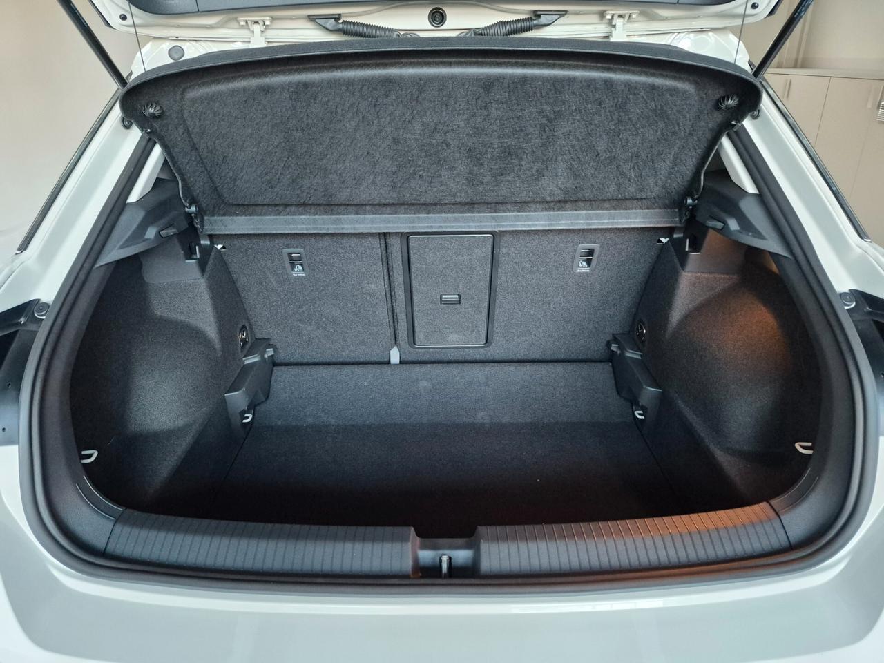 Volkswagen T-Roc 1.5 TFSI DSG APPLE CARPLAY ANDROID AUTO LED ACC