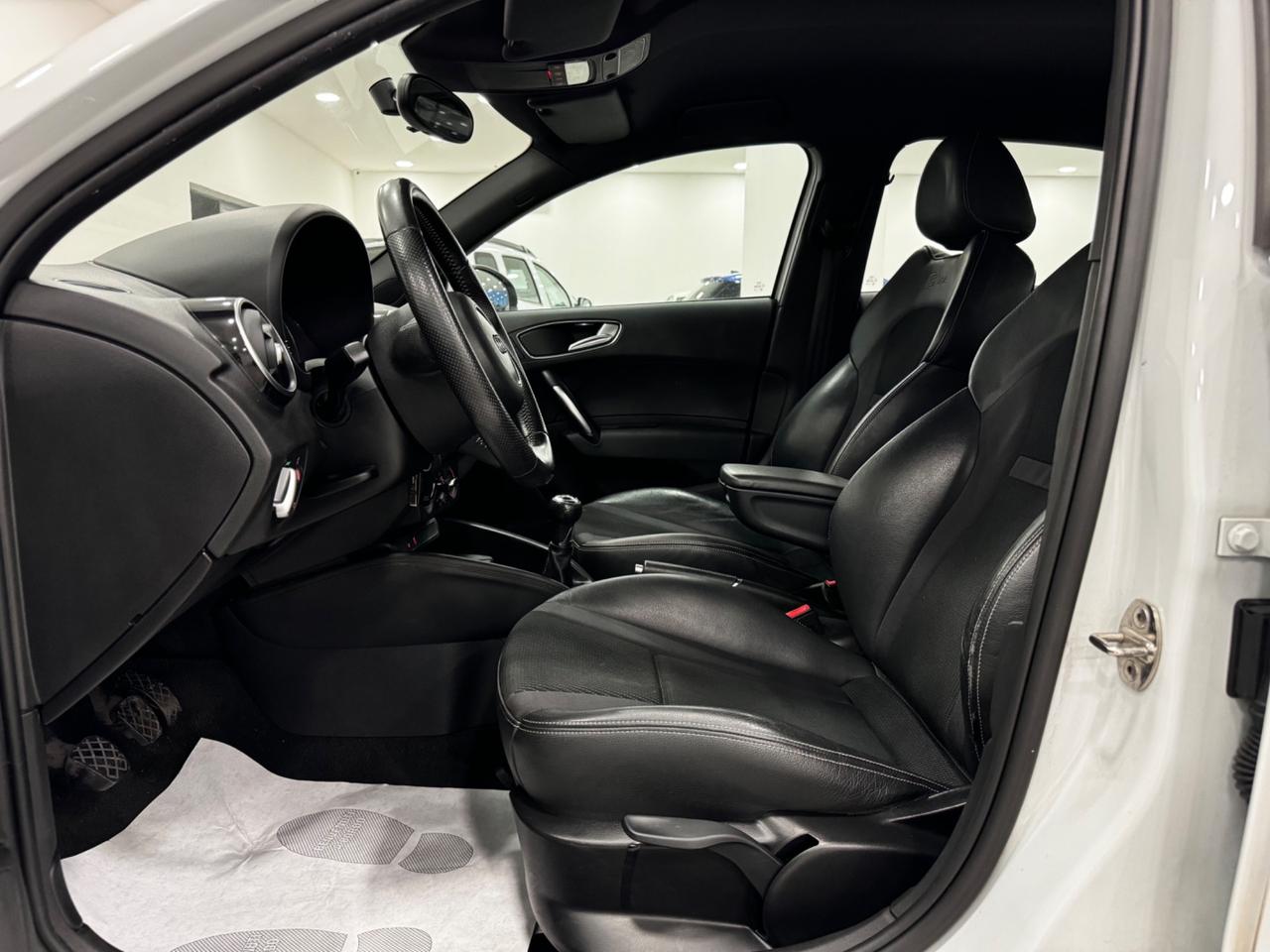 Audi A1 1.6 TDI S line edition plus