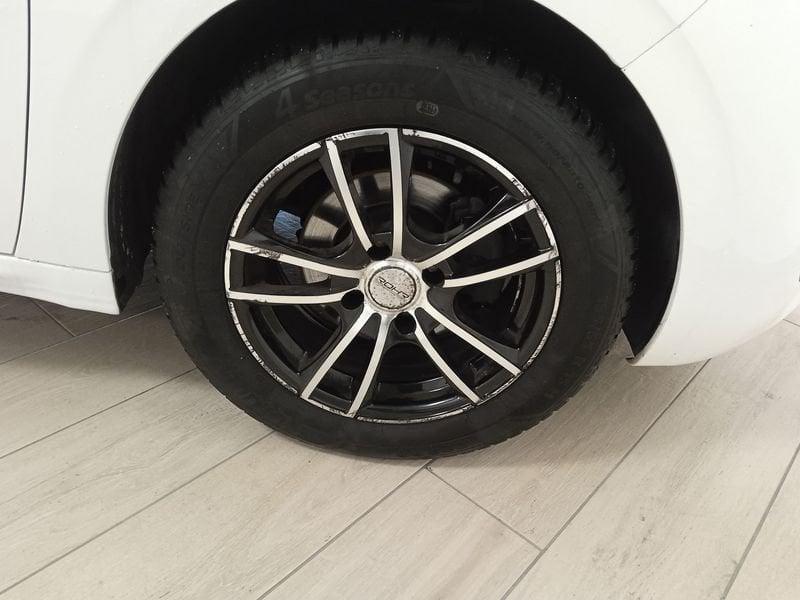 Peugeot 208 1.2 VTi 82 CV 3 porte Allure