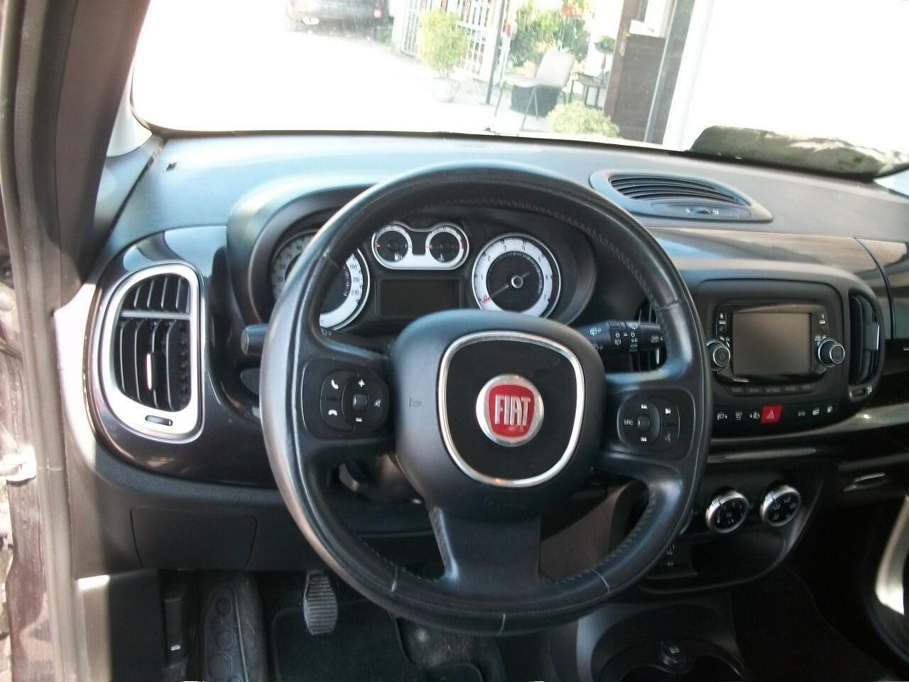 Fiat 500L 0.9 TwinAir Turbo Natural Power Pop CC 875 KM 136570 GARANZIA UN ANNO BENZINA E METANO SI NUOVI PATENTATI