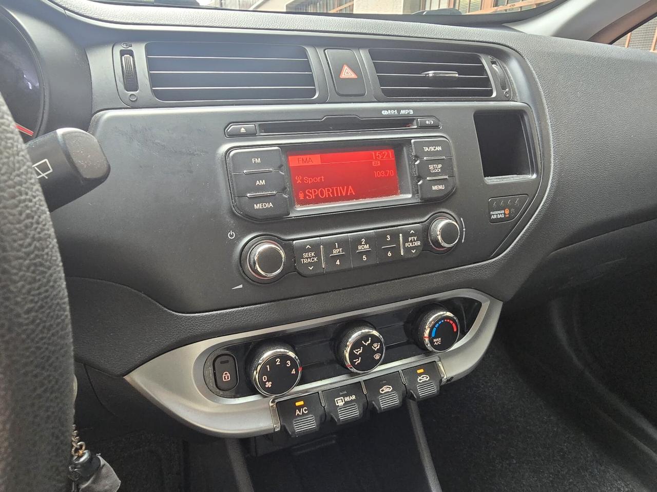 Kia Rio 1.2 CVVT 5p. EX - OK NEOPATENTATI