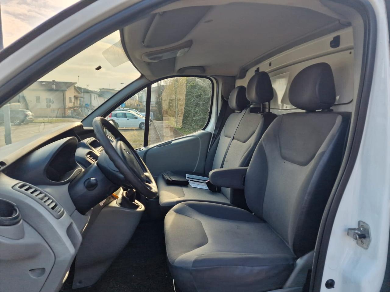 RENAULT TRAFIC 2.0 DCI 115 CV FURGONE L1H1 2013