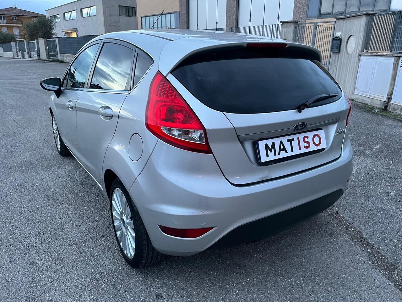 Ford Fiesta 1.4 5p Bz.- GPL Titanium 135000 km