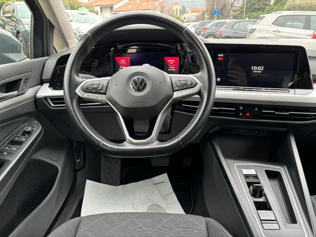 VOLKSWAGEN Golf 1.0 eTSI EVO DSG Life NEOPATENTATI