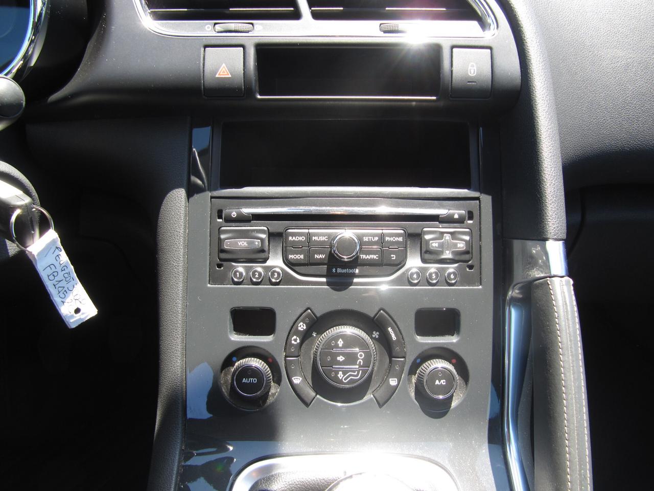 Peugeot 3008 BlueHDi 120 EAT6 S&S Active - AUTOCARRO