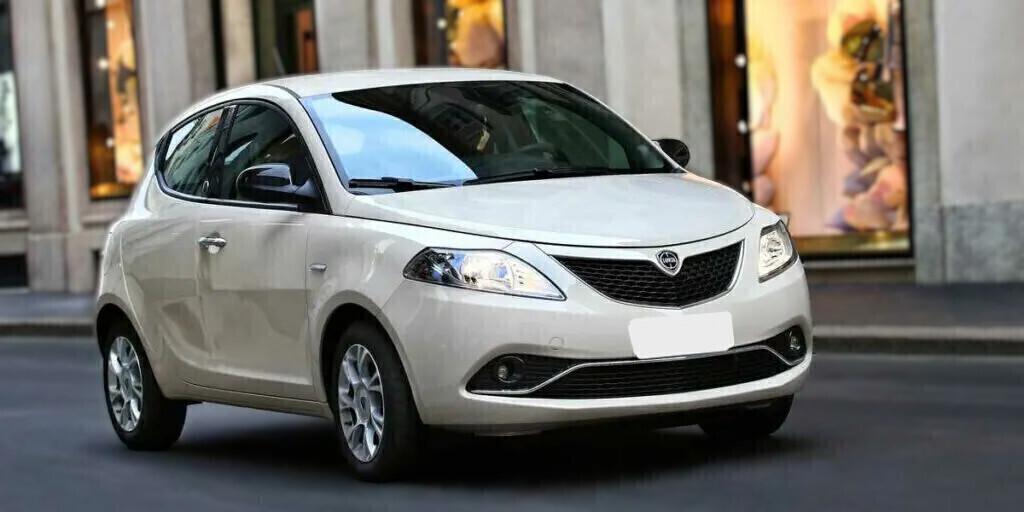 Lancia Ypsilon