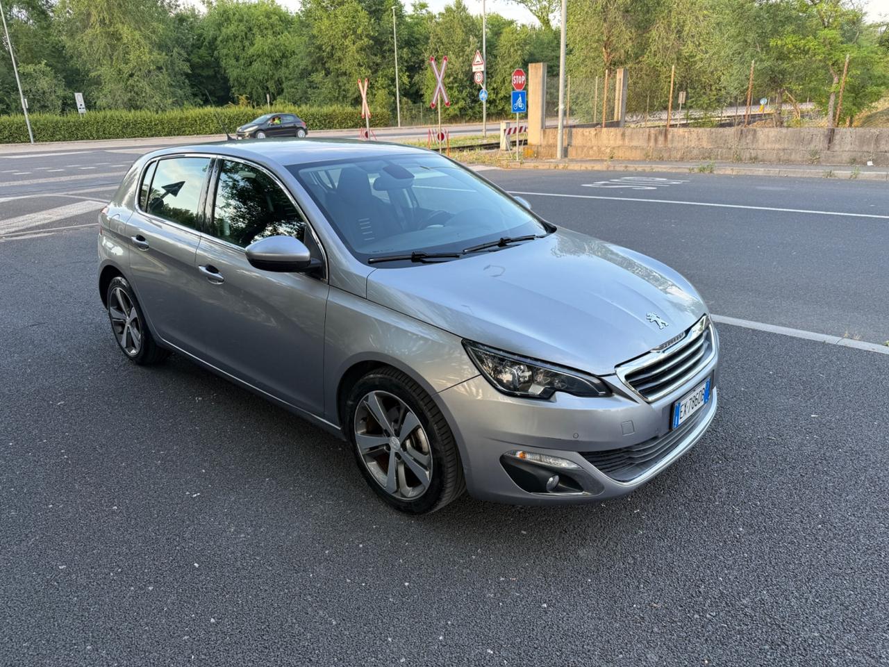 Peugeot 308 PureTech Turbo 130 S&S Allure