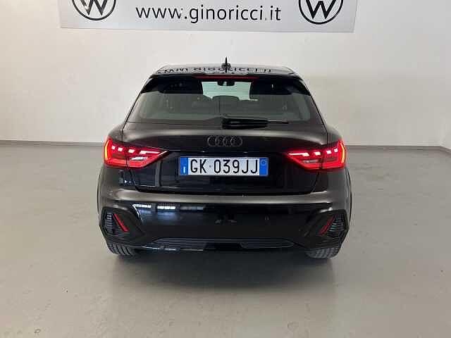 Audi A1 allstreet 30 TFSI Identity Contrast