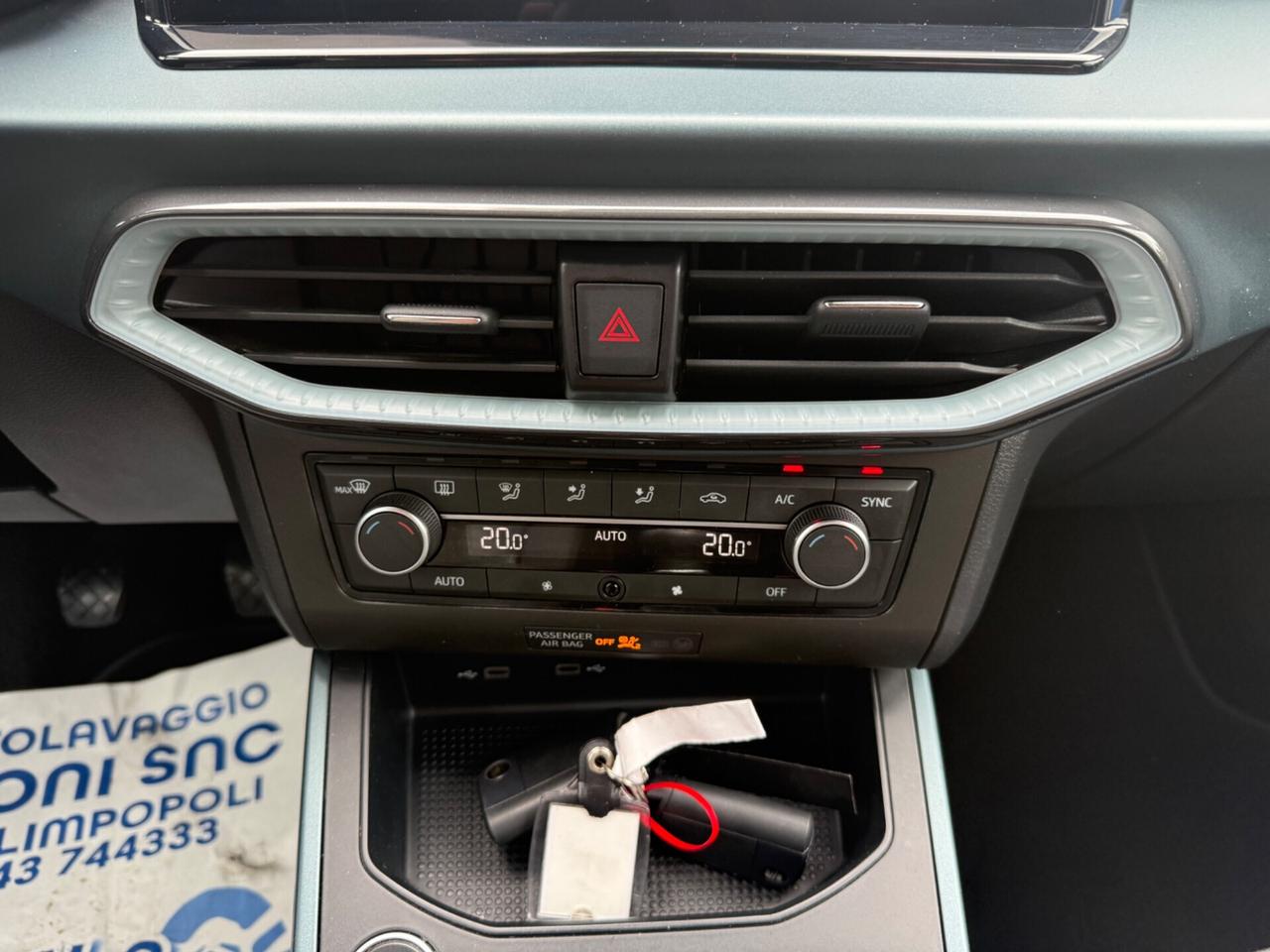 Seat Arona 1.0 EcoTSI 110 CV XPERIENCE OK NEOPATENTATI in arrivo
