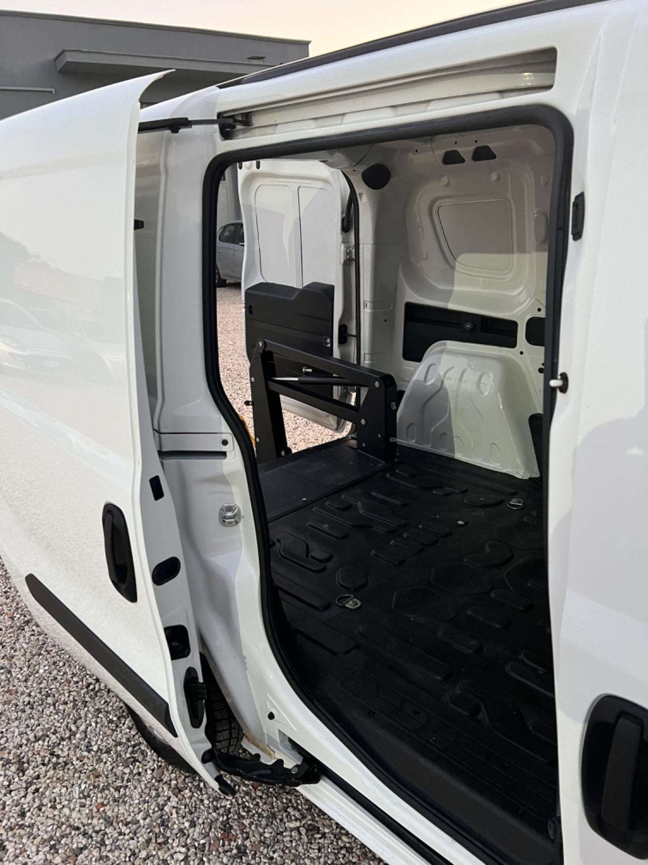 Fiat Doblo Pedana Sponda elettrica