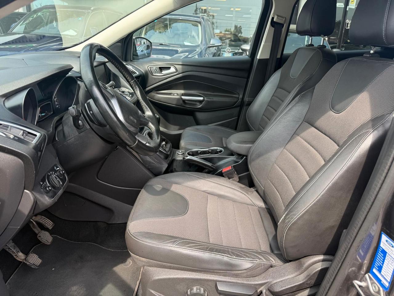 Ford Kuga 2.0 TDCI 120 CV S&S 2WD Titanium Business