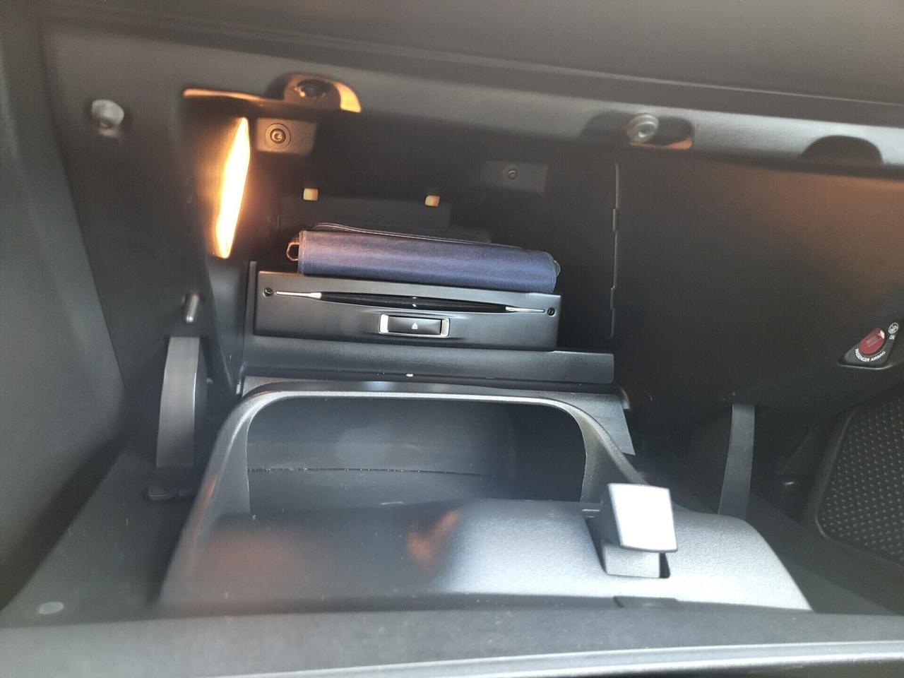 Peugeot 208 1.4 HDI-CINTA DISTRIBUZ. E TAGLIANDO