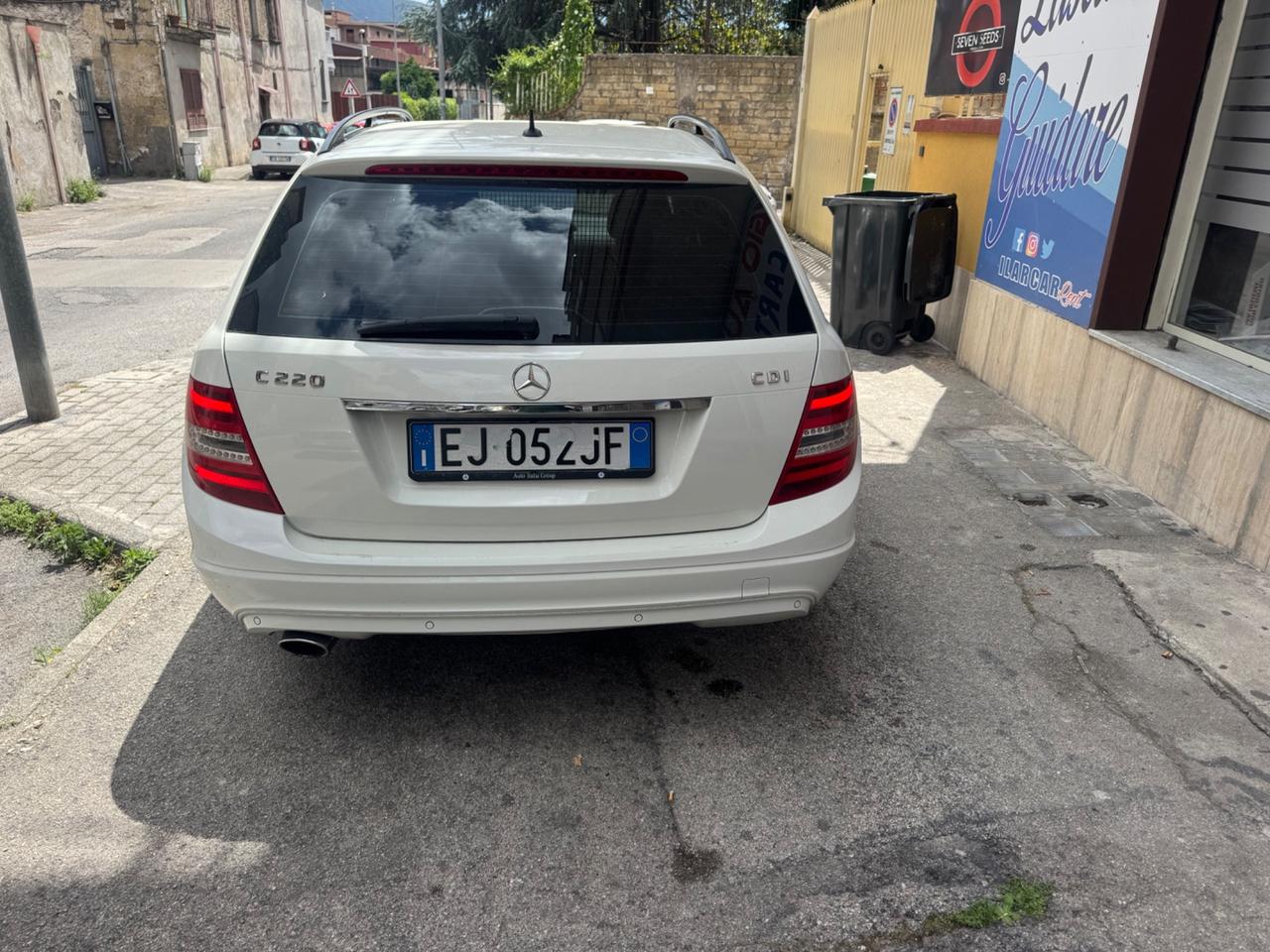 Mercedes-benz C 220 CDI BlueEFFICIENCY Avantgarde