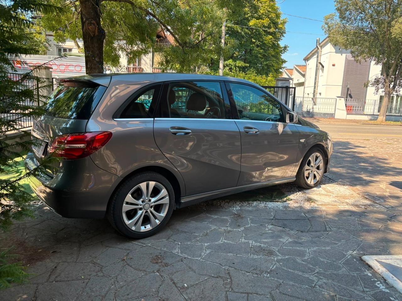 Mercedes-benz B 180 d Automatic Executive