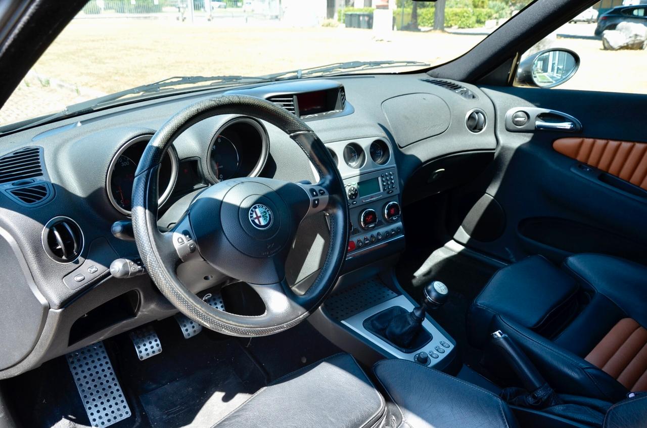 ALFA ROMEO 156 3.2 GTA V6 250cv MANUALE, OTTIME CONDIZIONI, SERVICE BOOK, HI-FI BOSE, PERMUTE