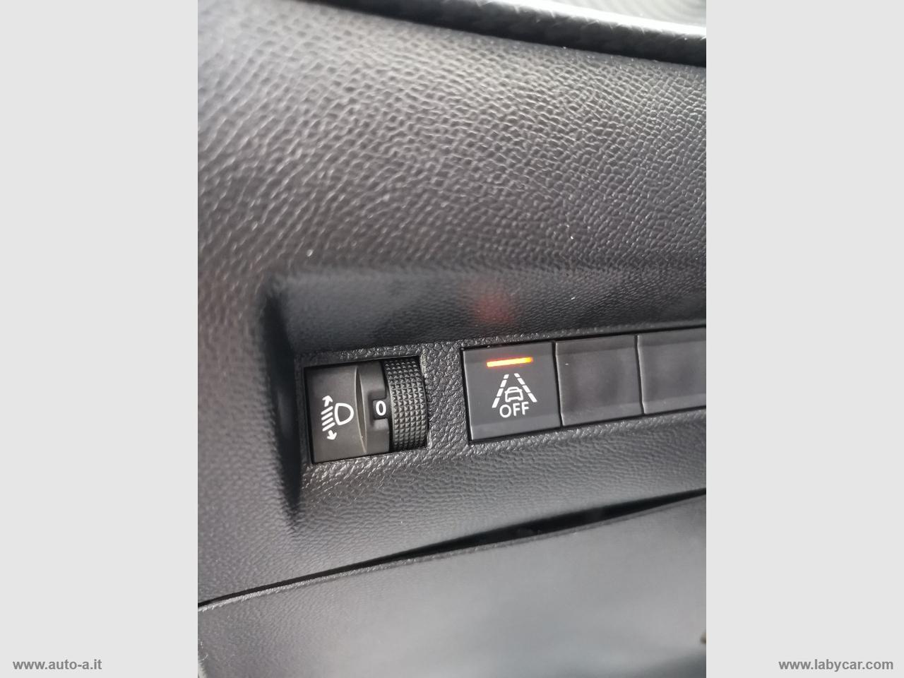 PEUGEOT 2008 BlueHDi 110 S&S Allure