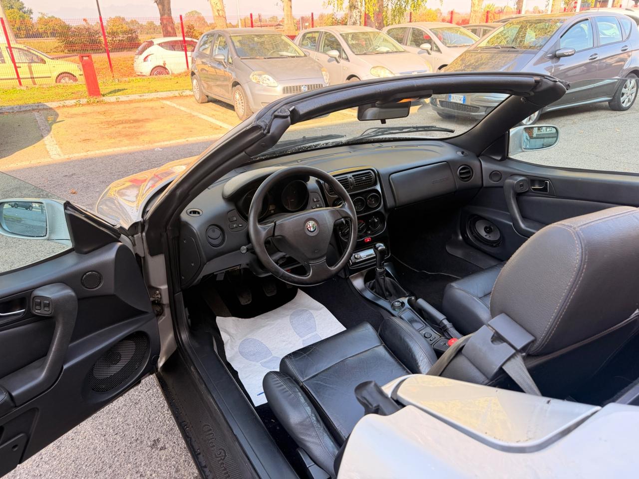 Alfa Romeo GTV Spider 2.0i 16V Twin Spark cat L
