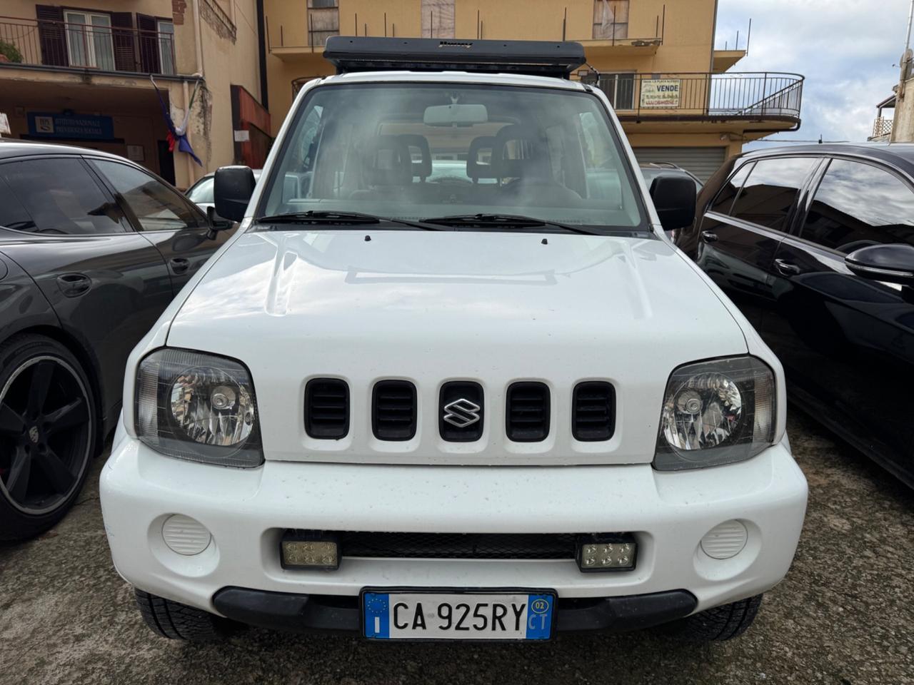 Suzuki Jimny 1.3i 4WD Gancio Traino Solo 85000 km