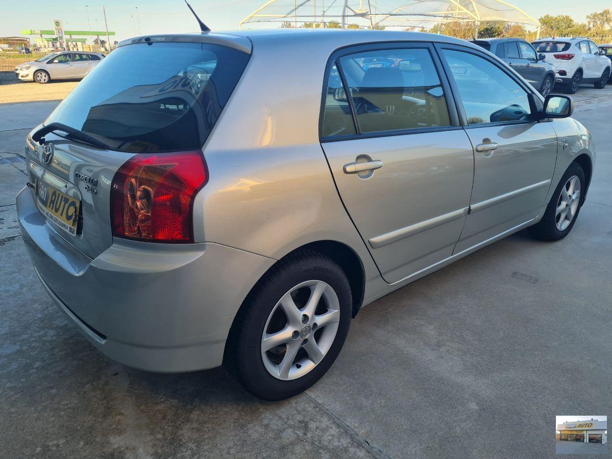 TOYOTA Corolla 1.4 D-4D M-MT-Automatica