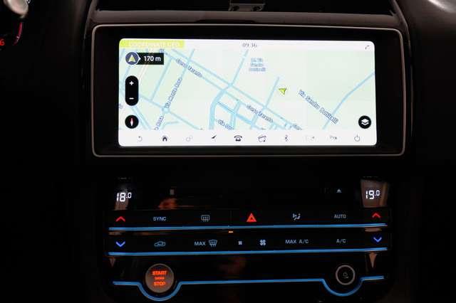 Jaguar F-Pace F-Pace 2.0d i4 Pure 180cv auto my20