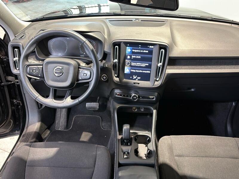 Volvo XC40 T2 automatico Essential