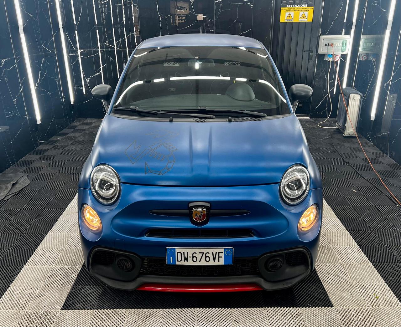 Abarth 500 1.4 Turbo T-Jet 200CV