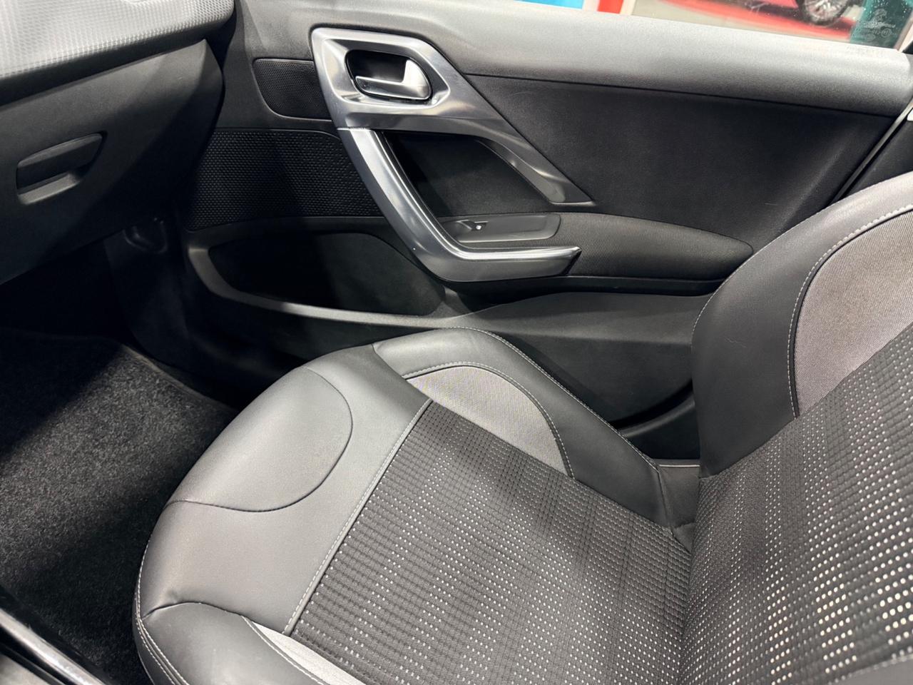 Peugeot 2008 OK NEOPATENTATI