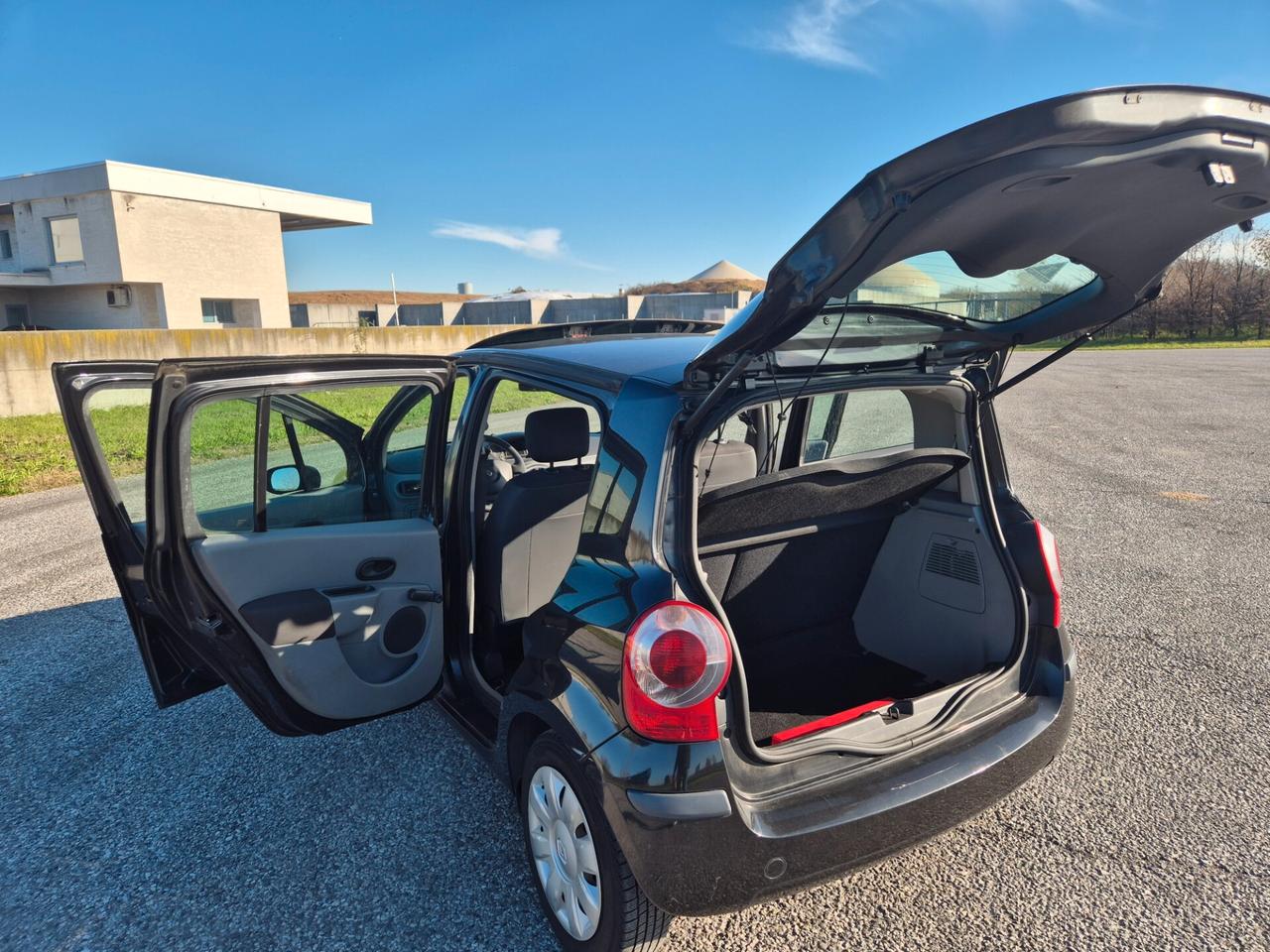 Renault Modus 1.2 16V Saint Tropez 75 CV OK NEOPATENTATI