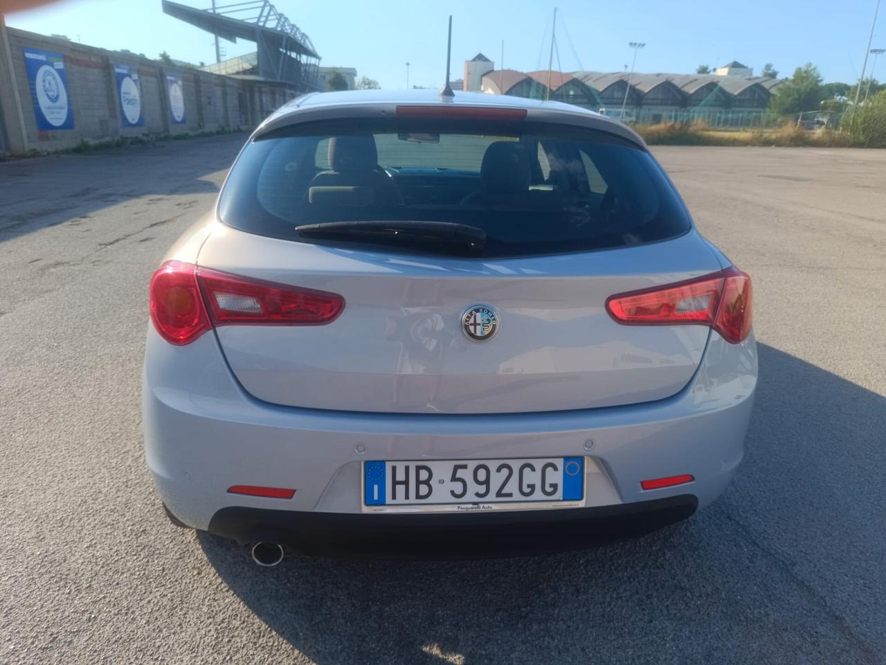 Alfa Romeo Giulietta 1.6 JTDm-2 105 CV Distinctive