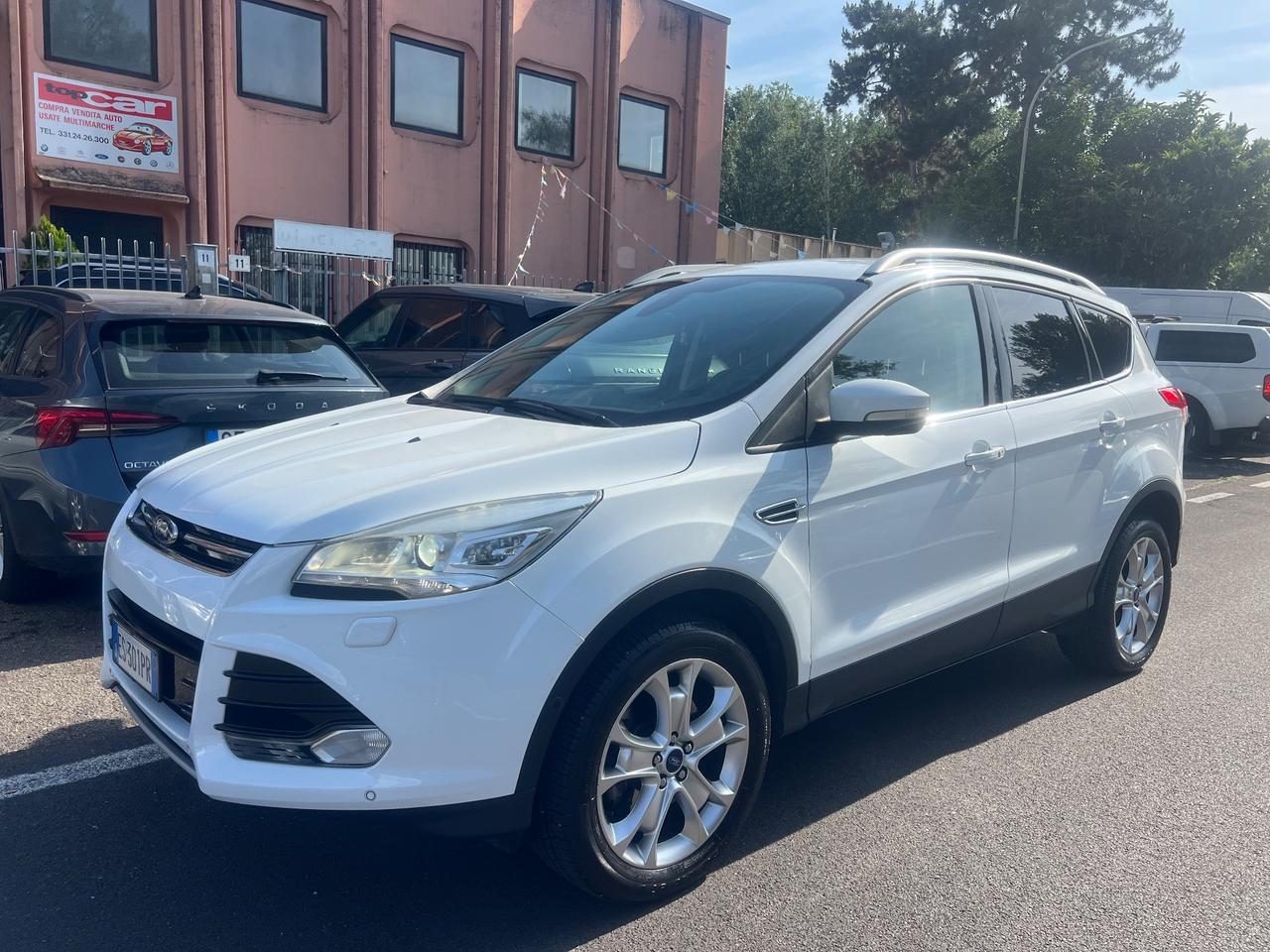 Ford Kuga 2.0 TDCI 140 CV 4WD Powershift Titanium