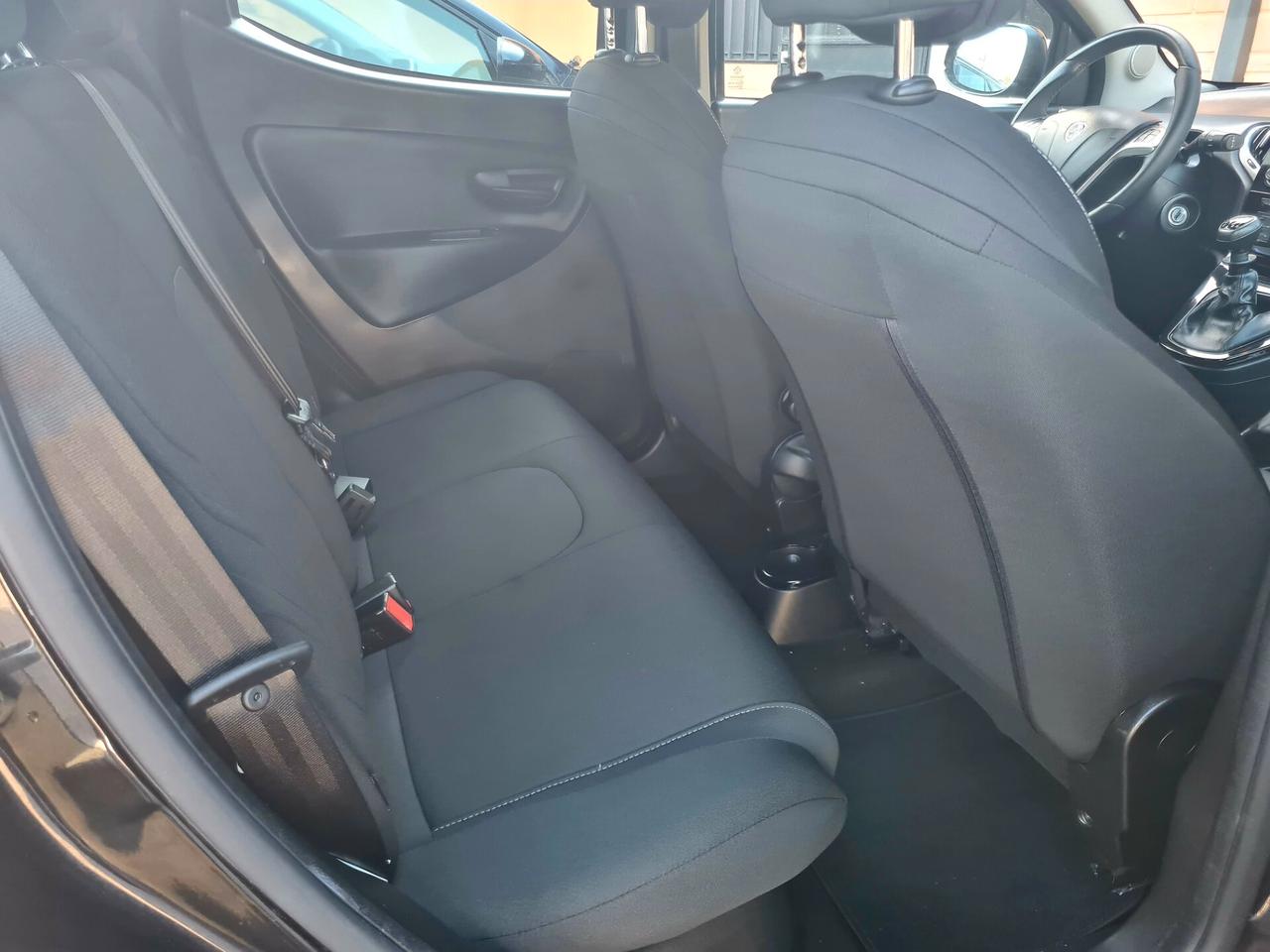 Lancia Ypsilon 1.0 Hybrid *UNIPRO*TAGLIANDI*PDC*