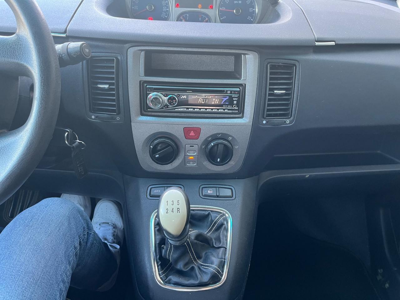 Lancia MUSA 1.4 Argento 2008 94.000 KM