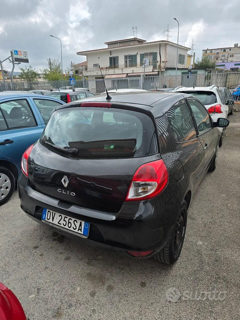 Renault Clio 3 Porte 1.2 16V "Le Iene" - Anno 2009