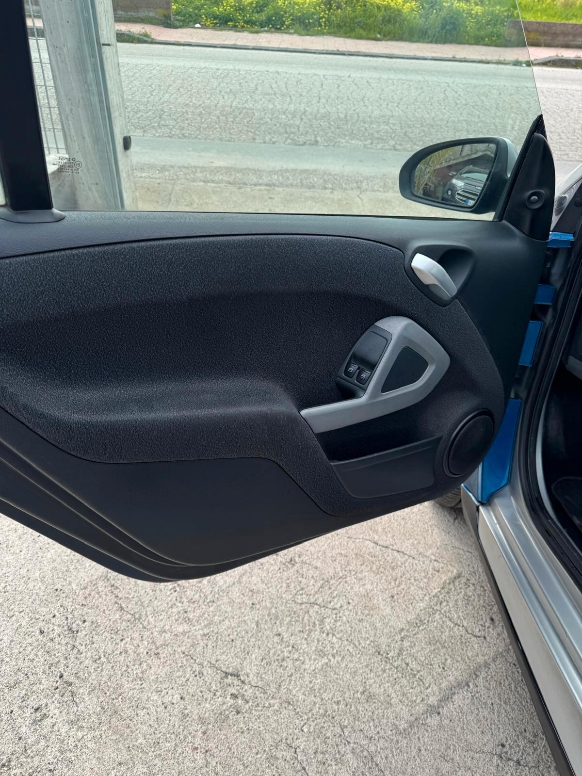 Smart ForTwo 1000 52 kW coupé pure