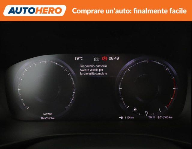 VOLVO XC40 D3 AWD Momentum Pro