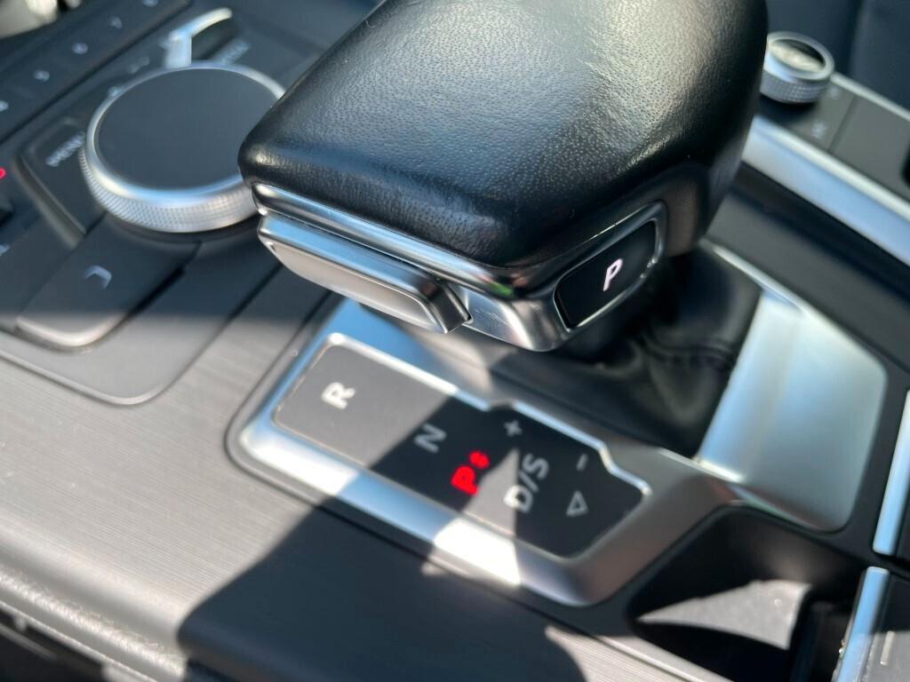 Audi A4 2.0 TDI 150 CV ultra S tronic Business Sport