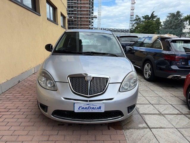 LANCIA Ypsilon 1.2 69 CV Platinum