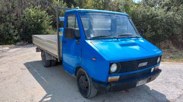 Iveco Daily 30.8 2.5 Diesel PC-TN Furgone