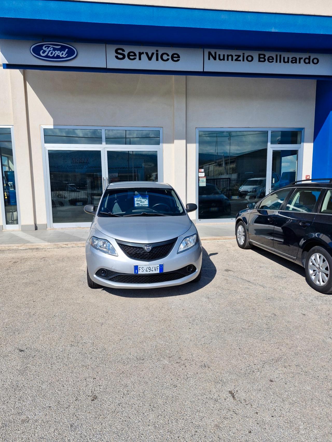 Lancia Ypsilon 1.2 69 CV 5 porte Elefantino Blu