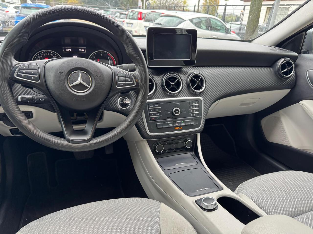 Mercedes-benz GLA 180 d Executive