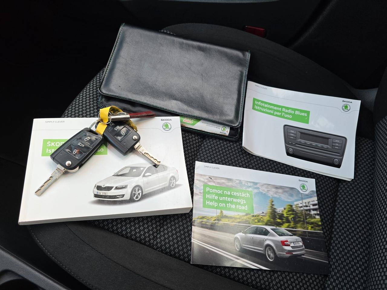 SKODA OCTAVIA RESTYLING 1.6 TDI 2015 PERFETTA