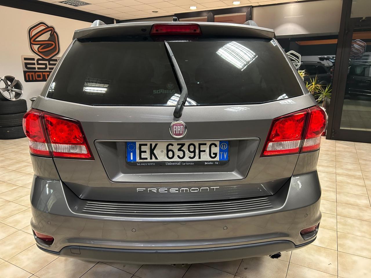 Fiat Freemont - 2011 2.0 Multijet 170 CV 7 POSTI