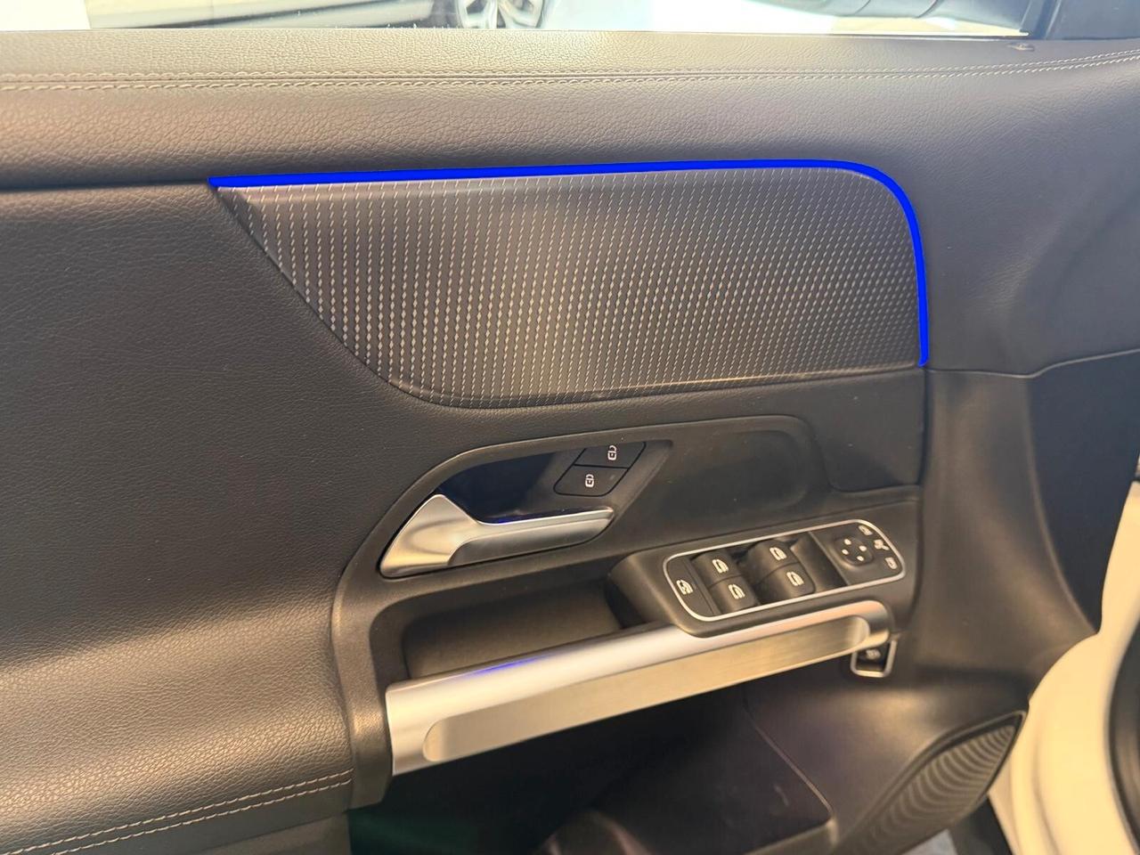 MERCEDES GLB 200D SPORT PLUS 2.0 150CV 4 MATIC PELLE NAVI CAM ANNO 2021