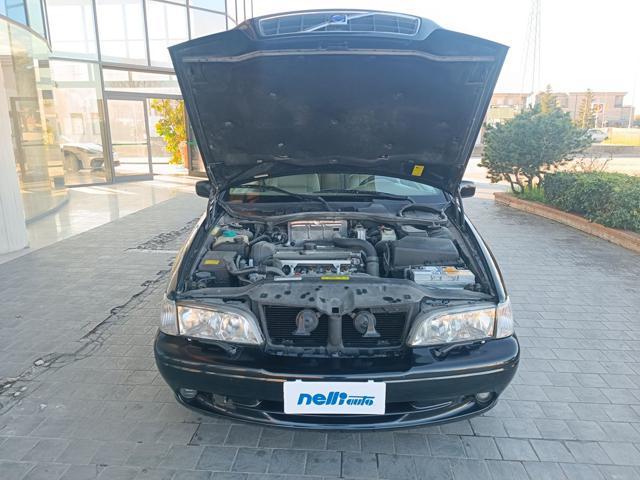VOLVO C70 2.4i turbo 20V cat LPT Cabrio Sport