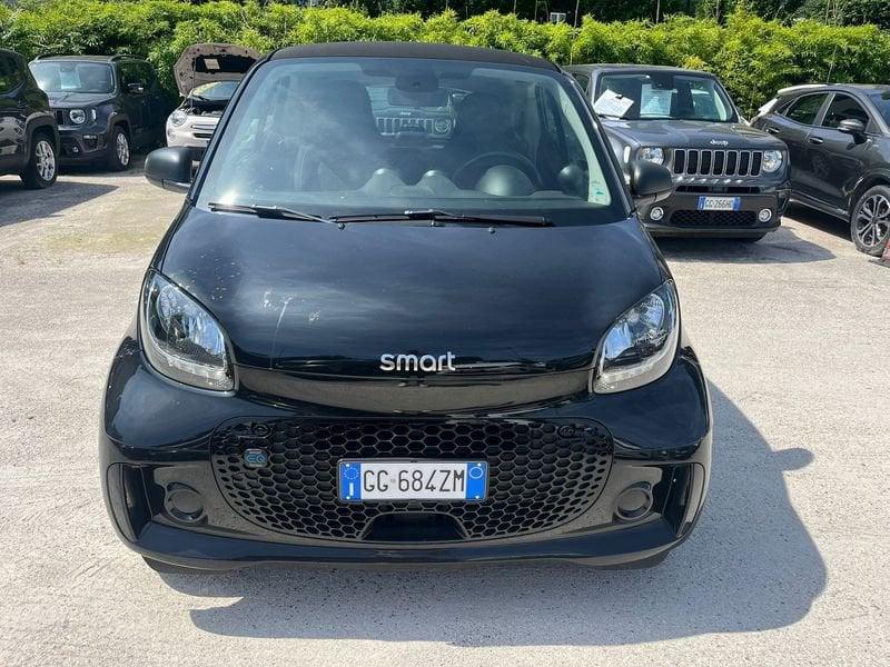 smart fortwo EQ Berlin Black Passion
