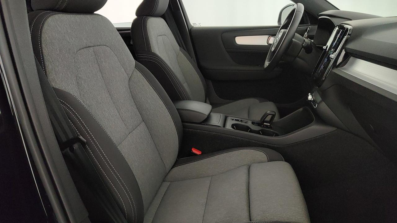 VOLVO XC40 2.0 b3 Core auto