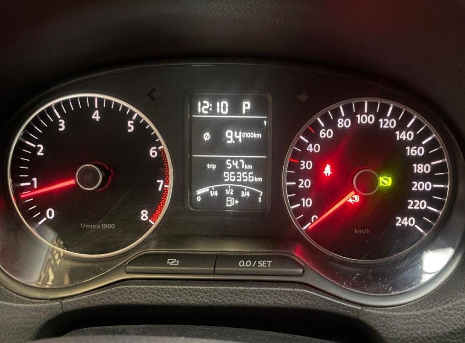 VOLKSWAGEN POLO 1.4 85Cv. HIGHLINE DSG
