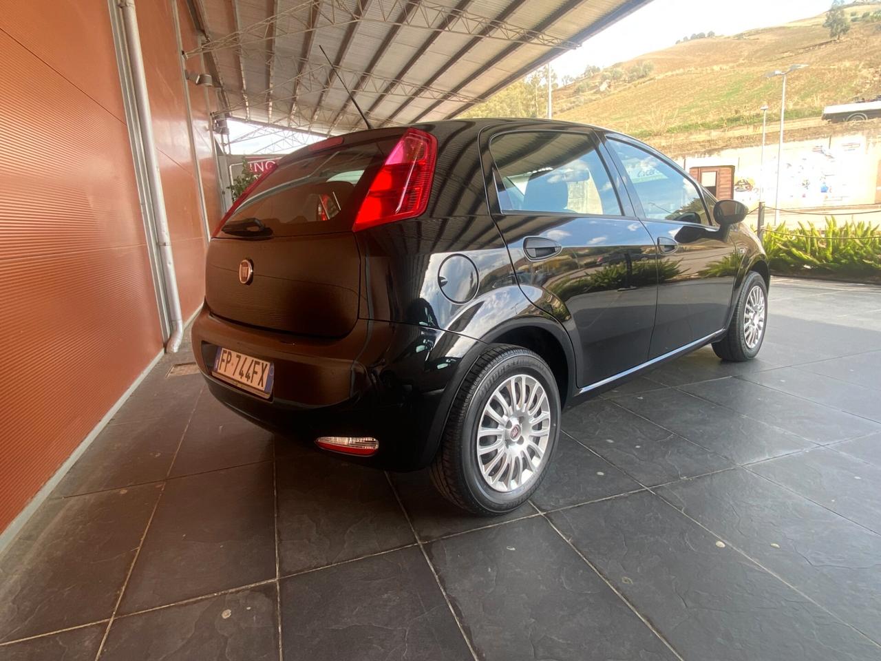 Fiat Punto 1.2 8V 5 porte Street